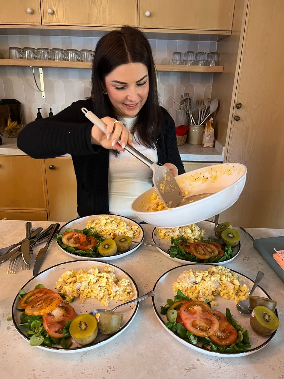 Frühstück wird verteilt