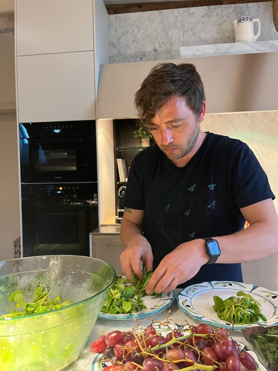 Salat wird angerichtet