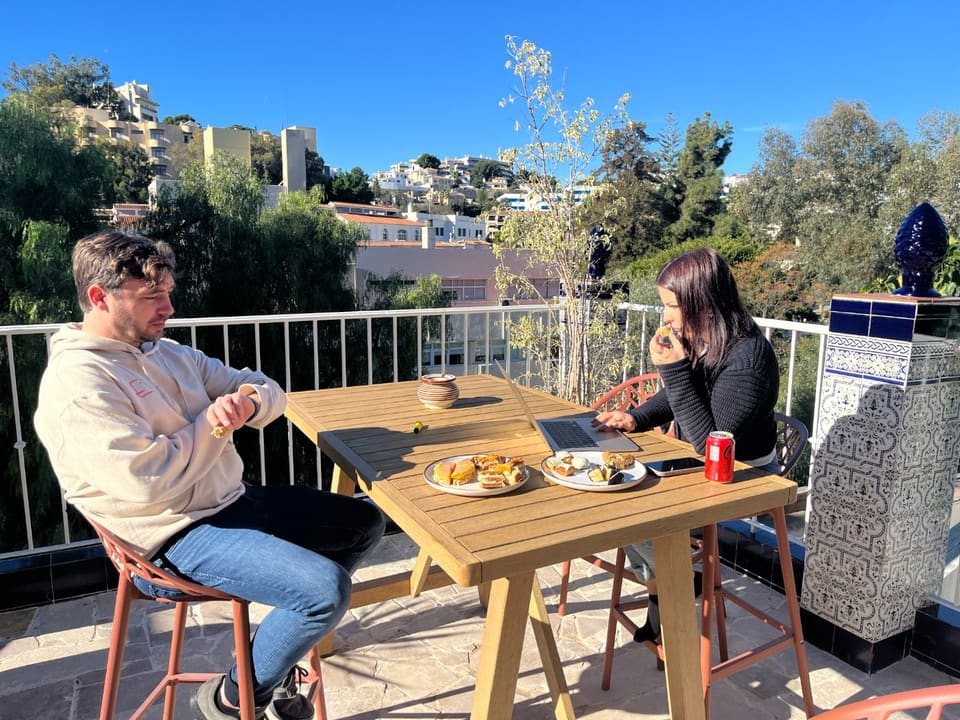 Frühstück auf der Dachterrasse